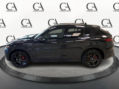 2022 Alfa Romeo Stelvio Veloce