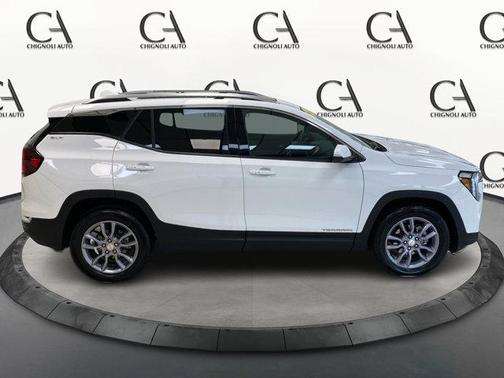 2022 GMC Terrain SLT