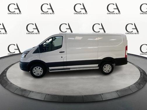 2023 Ford Transit-250