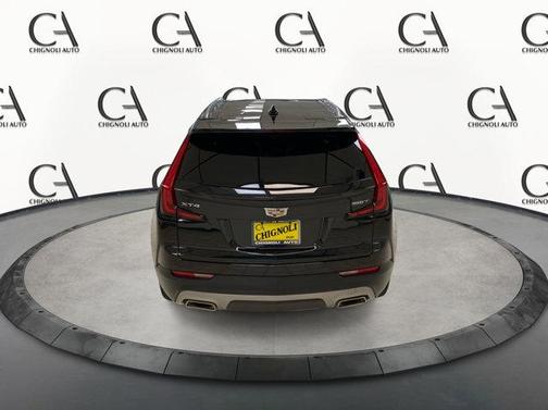 2022 Cadillac XT4 Premium Luxury