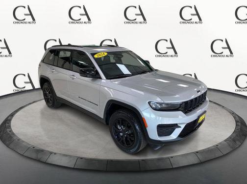 2024 Jeep Grand Cherokee Laredo
