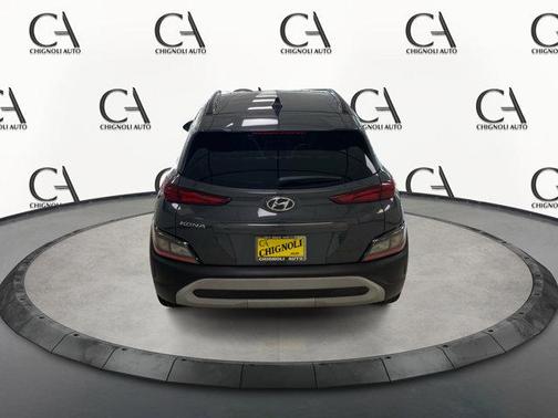 2022 Hyundai KONA SEL
