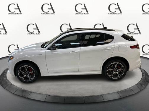 2023 Alfa Romeo Stelvio Veloce