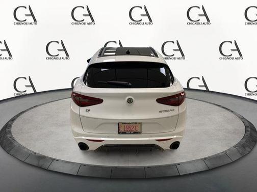 2023 Alfa Romeo Stelvio Veloce