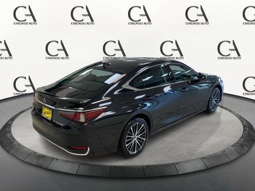 2022 Lexus ES 250 Luxury