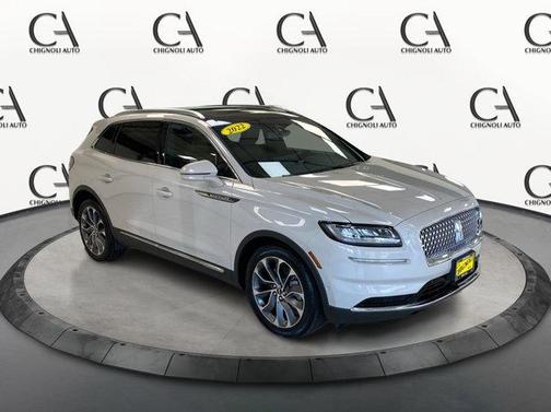 2022 Lincoln Nautilus Reserve