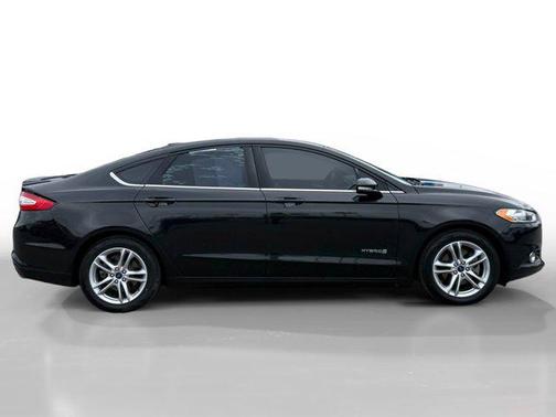 2015 Ford Fusion Hybrid SE
