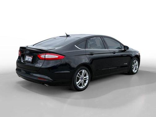 2015 Ford Fusion Hybrid SE