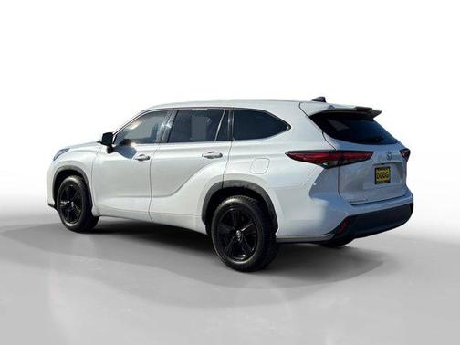 2022 Toyota Highlander L