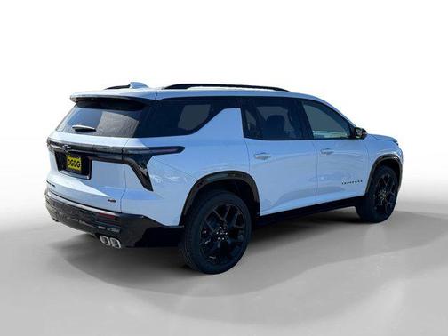 Polar White Tricoat 2026 Chevrolet Traverse RS