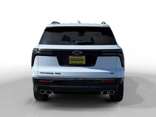 Polar White Tricoat 2026 Chevrolet Traverse RS