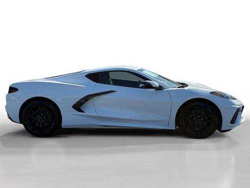 2026 Chevrolet Corvette Stingray w/1LT