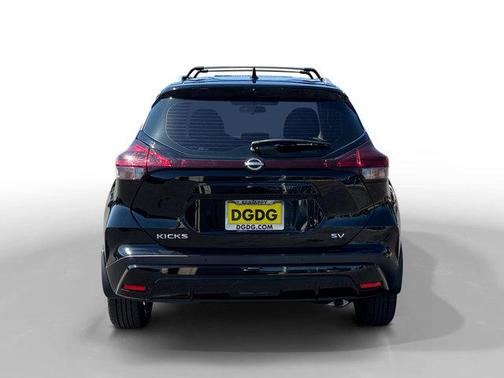 2022 Nissan Kicks SV