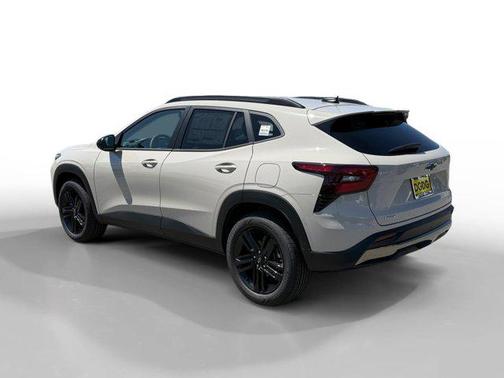 White Sands 2026 Chevrolet Trax FWD ACTIV