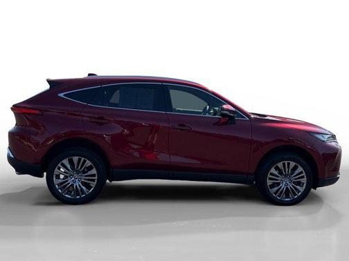 2022 Toyota Venza XLE