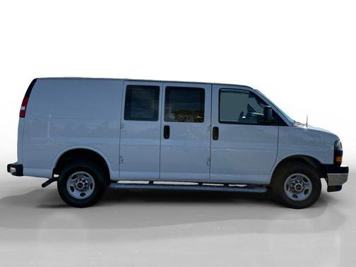 2023 GMC Savana 2500 Work Van