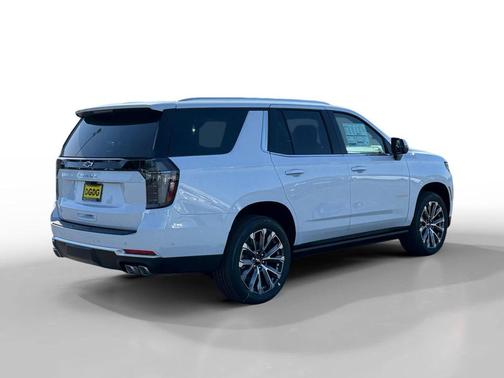 Polar White Tricoat 2026 Chevrolet Tahoe 4WD High Country
