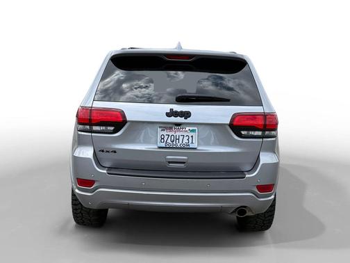 Billet Silver Metallic Clearcoat 2021 Jeep Grand Cherokee Laredo