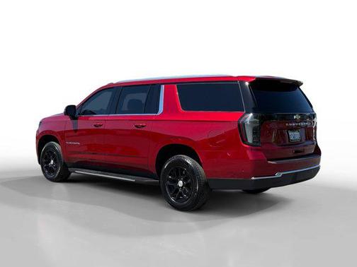 Radiant Red Tintcoat 2025 Chevrolet Suburban LT