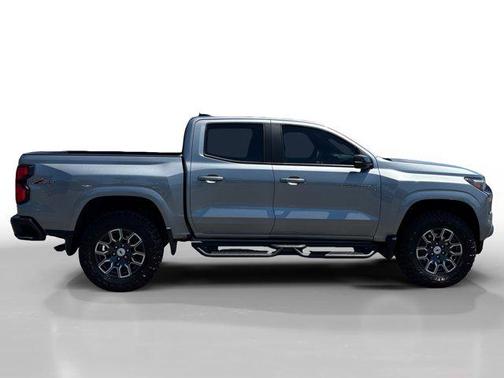 Sterling Gray Metallic 2024 Chevrolet Colorado Z71