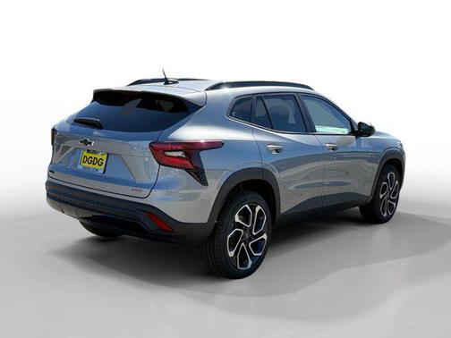 Sterling Gray Metallic 2026 Chevrolet Trax FWD 2RS