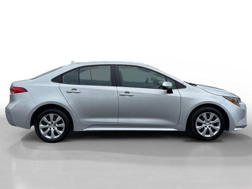 Classic Silver Metallic 2024 Toyota Corolla LE