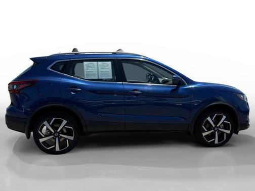 2021 Nissan Rogue Sport SL