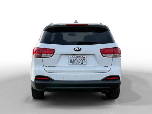 2017 Kia Sorento LX