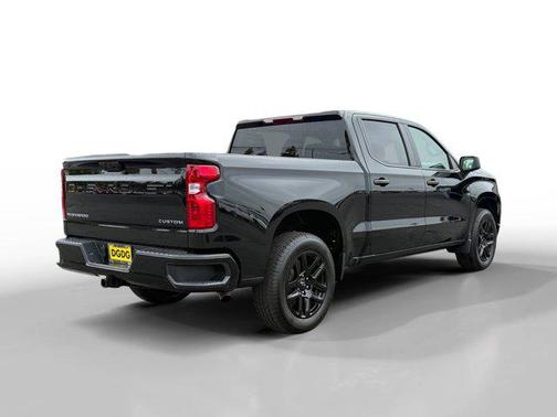 2025 Chevrolet Silverado 1500 Custom