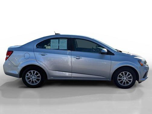 2017 Chevrolet Sonic LT