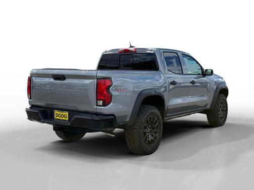 Sterling Gray Metallic 2026 Chevrolet Colorado Trail Boss
