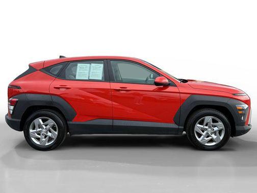 2024 Hyundai KONA SE