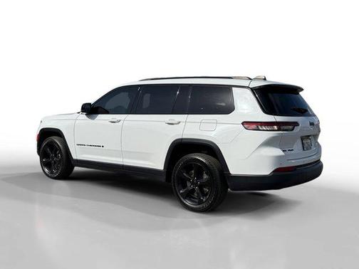 Bright White Clearcoat 2021 Jeep Grand Cherokee L Altitude