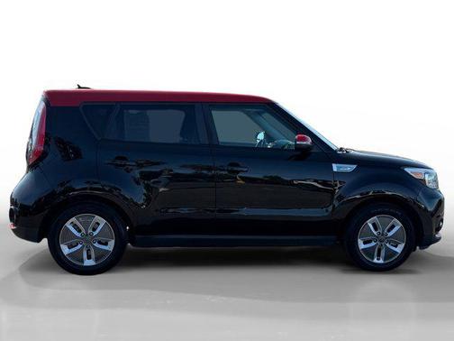 2017 Kia Soul EV +