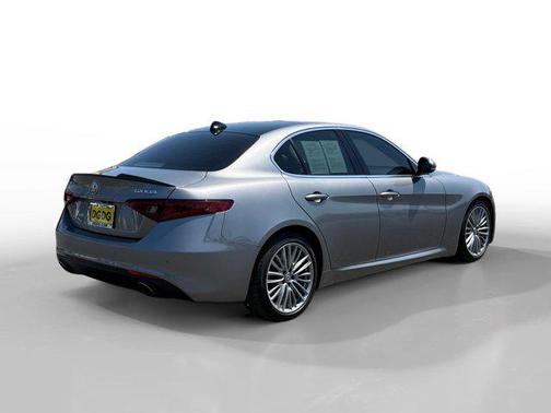 2017 Alfa Romeo Giulia Ti