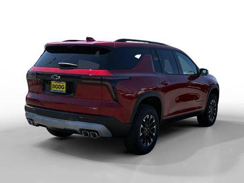 Radiant Red Tintcoat 2026 Chevrolet Traverse AWD Z71