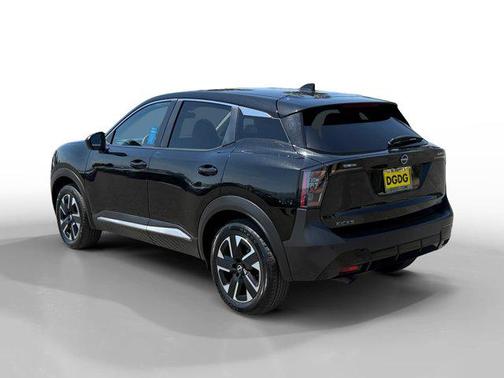 Super Black 2025 Nissan Kicks SV
