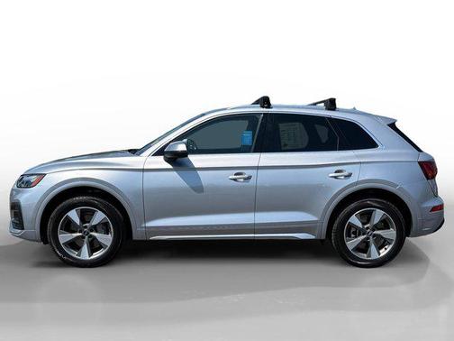 2022 Audi Q5 40 Premium Plus