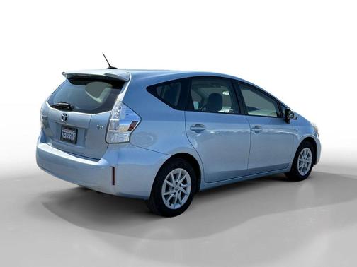 Sky 2014 Toyota Prius v Three