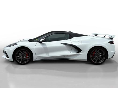 Arctic White 2023 Chevrolet Corvette Stingray w/3LT