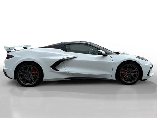 Arctic White 2023 Chevrolet Corvette Stingray w/3LT