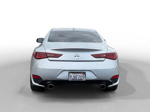 2017 INFINITI Q60 2.0T