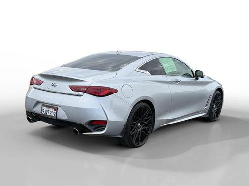 2017 INFINITI Q60 2.0T
