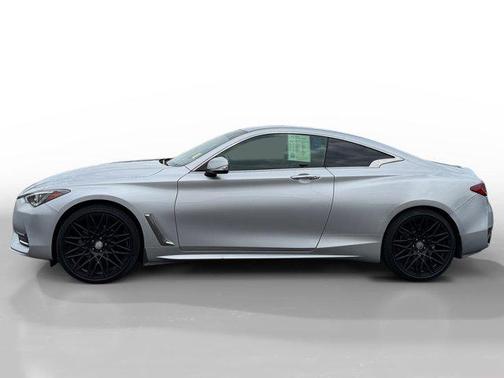 2017 INFINITI Q60 2.0T