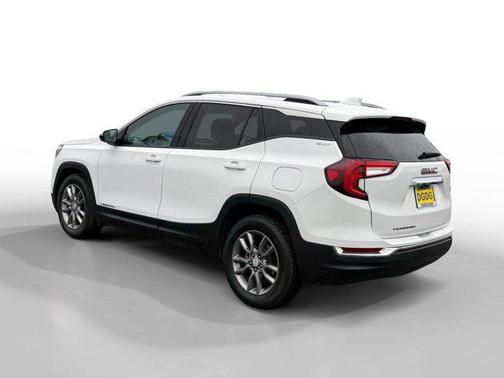 Summit White 2024 GMC Terrain SLT