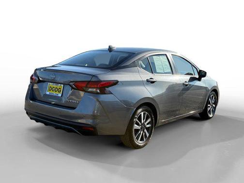 2023 Nissan Versa 1.6 SV