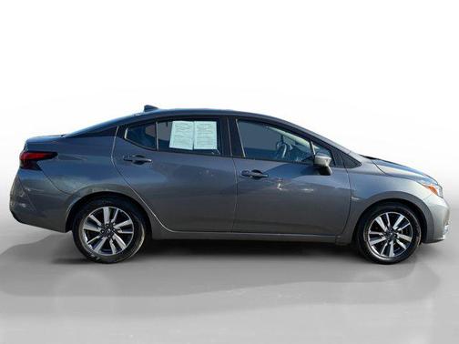 2023 Nissan Versa 1.6 SV