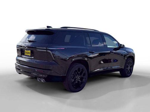 Mosaic Black Metallic 2026 Chevrolet Traverse RS