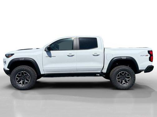 Summit White 2026 Chevrolet Colorado ZR2