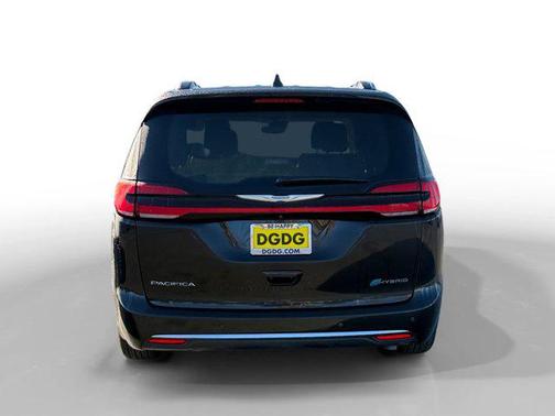 2021 Chrysler Pacifica Hybrid Touring L